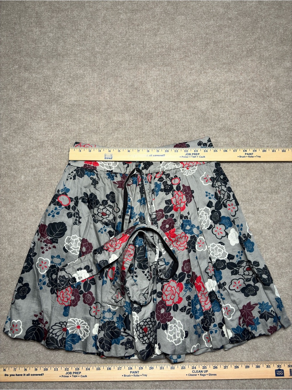 Floral and Printed Skater Skirts in Black, White, Gray, Yellow, Red - Picture 10 of 16